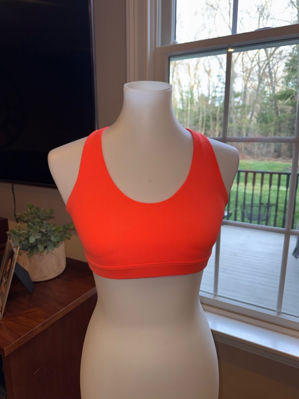 Old Navy Seamless Racerback Sports Bra - Bright Orange